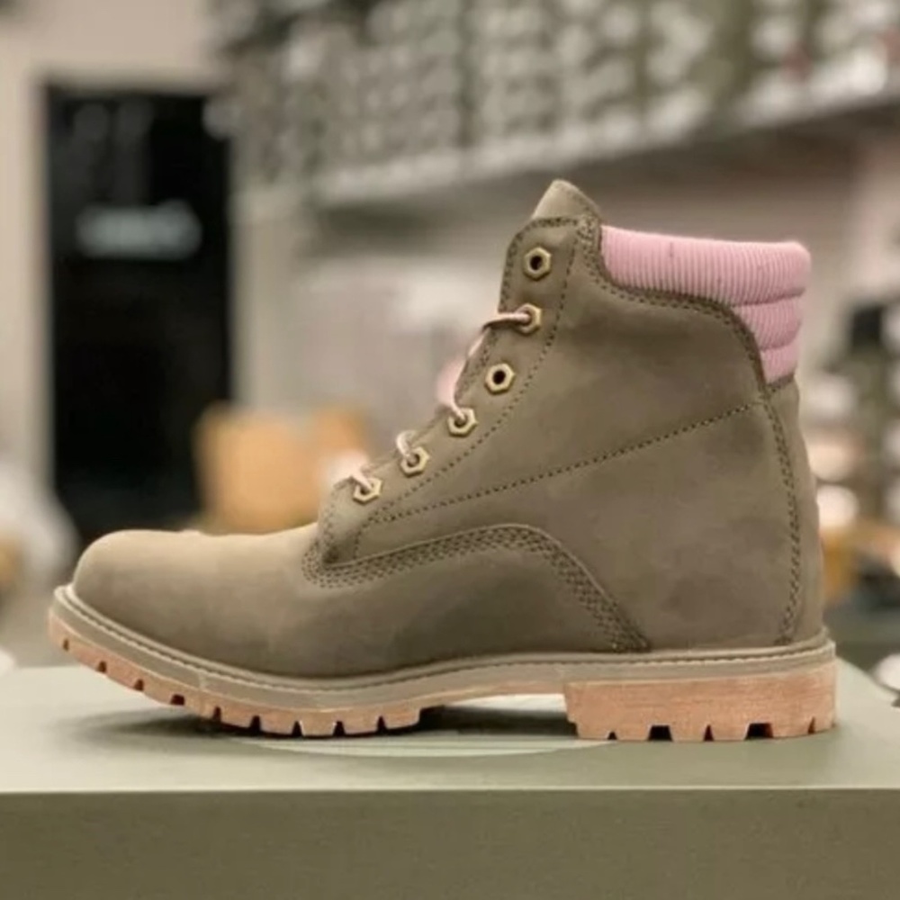 Timberland Women's Waterville 6 Inch Waterproof Olive Nubuck Boots A2GN2